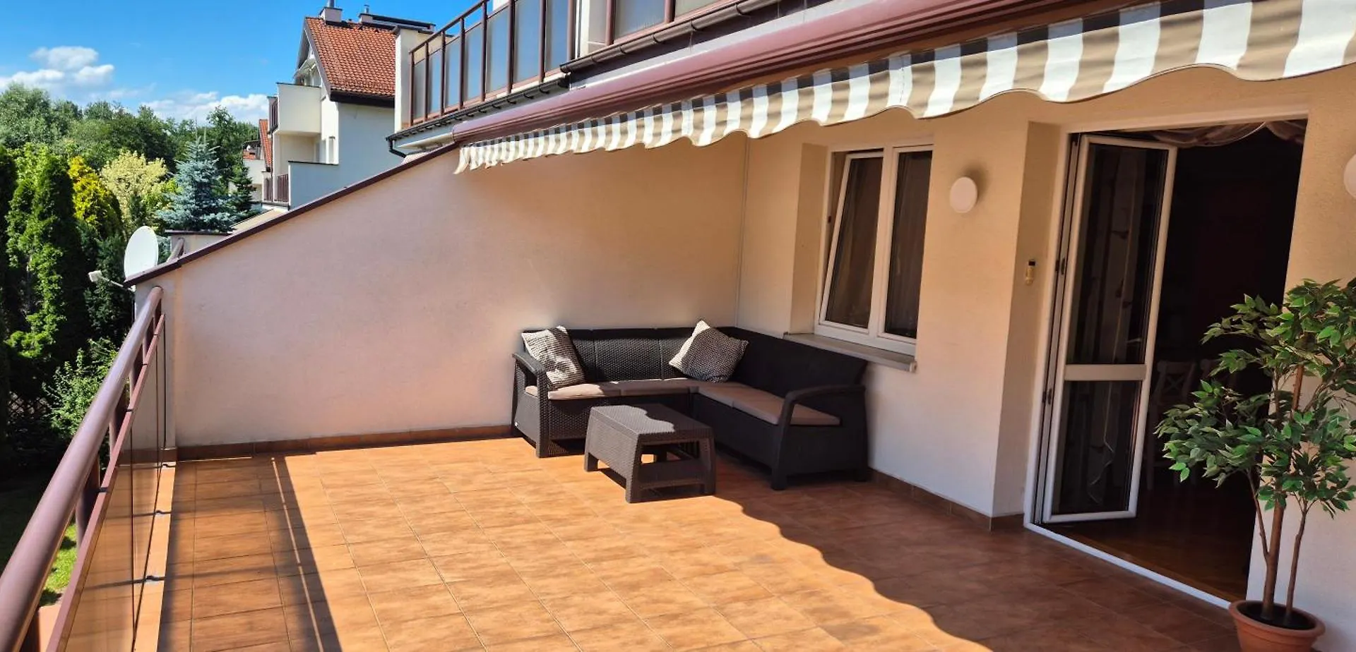 Apartment With Terrace And Garage Krakow Poland